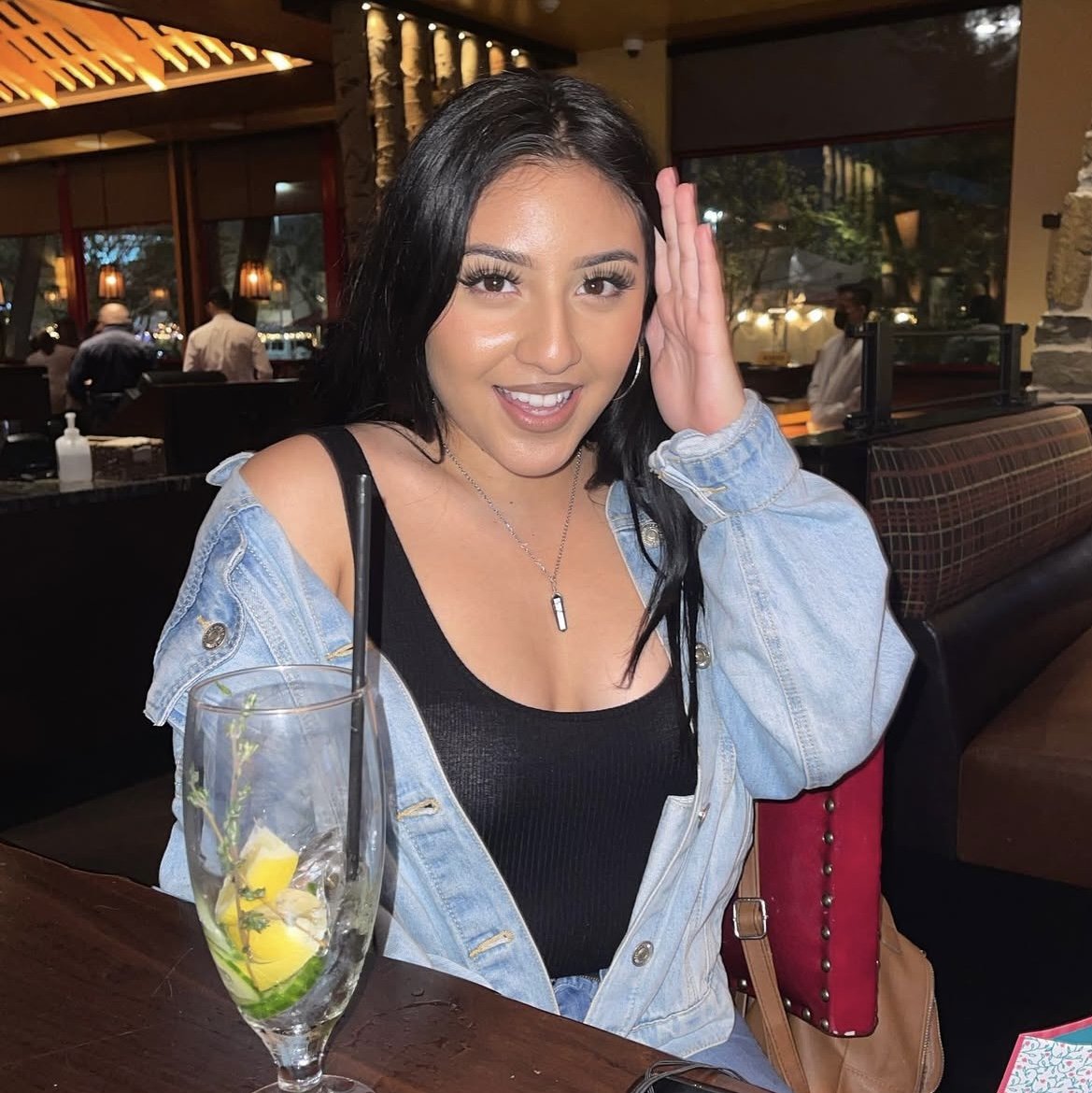 My homies wifey she a thick little baddie #bnbvu48u