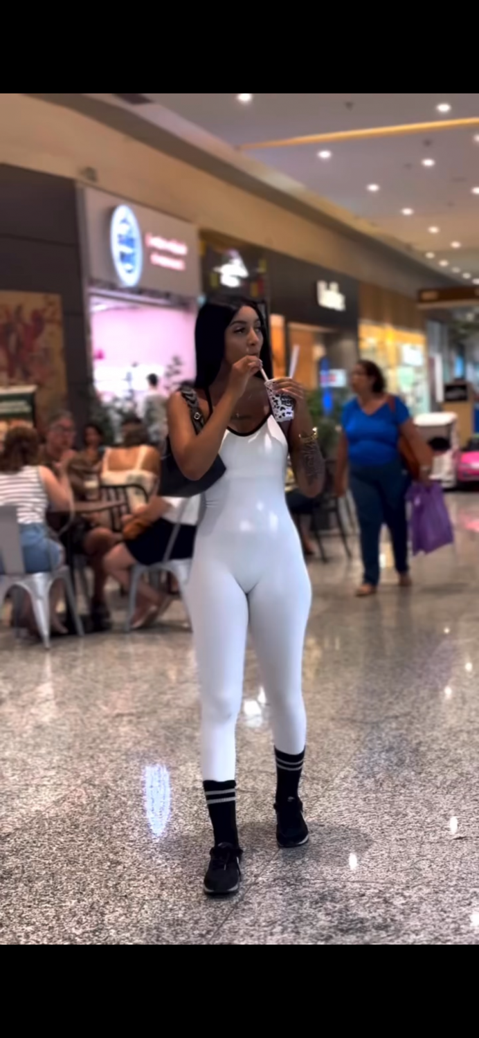 Latina in white leggings with phat pussy cameltoe 🥵🔥 #bXGzuOp6