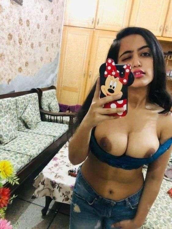 Indian bigboob girl Snapchat nudes leaked #CnQT5sFf