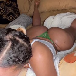 Instagram Thot Knows What She Doing…