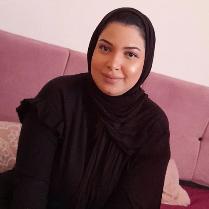 Muslimah #DG6LjCU2