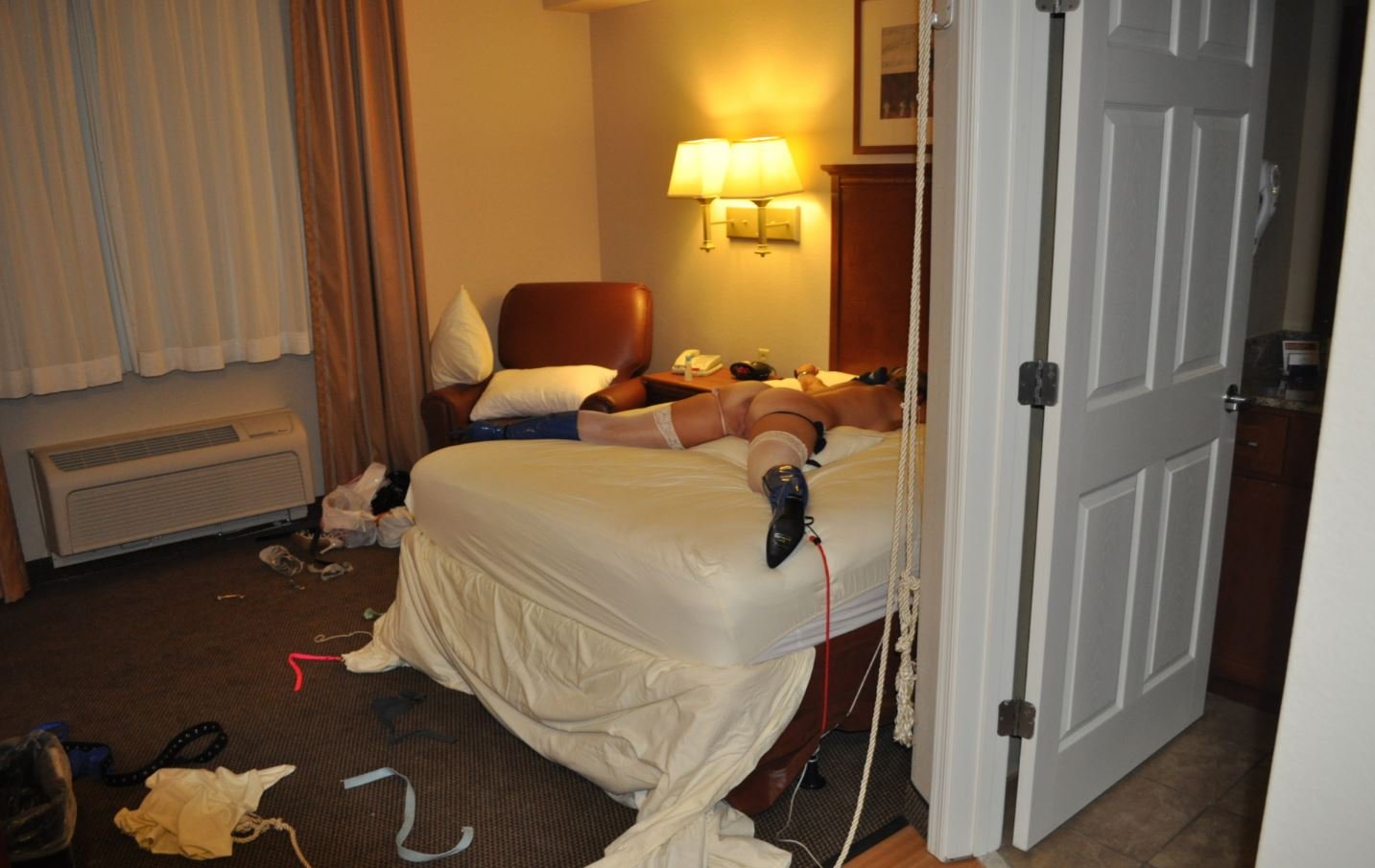 Blonde Tall Hotwife loves getting fucked by strangers in hotel rooms #DIjOMqxE