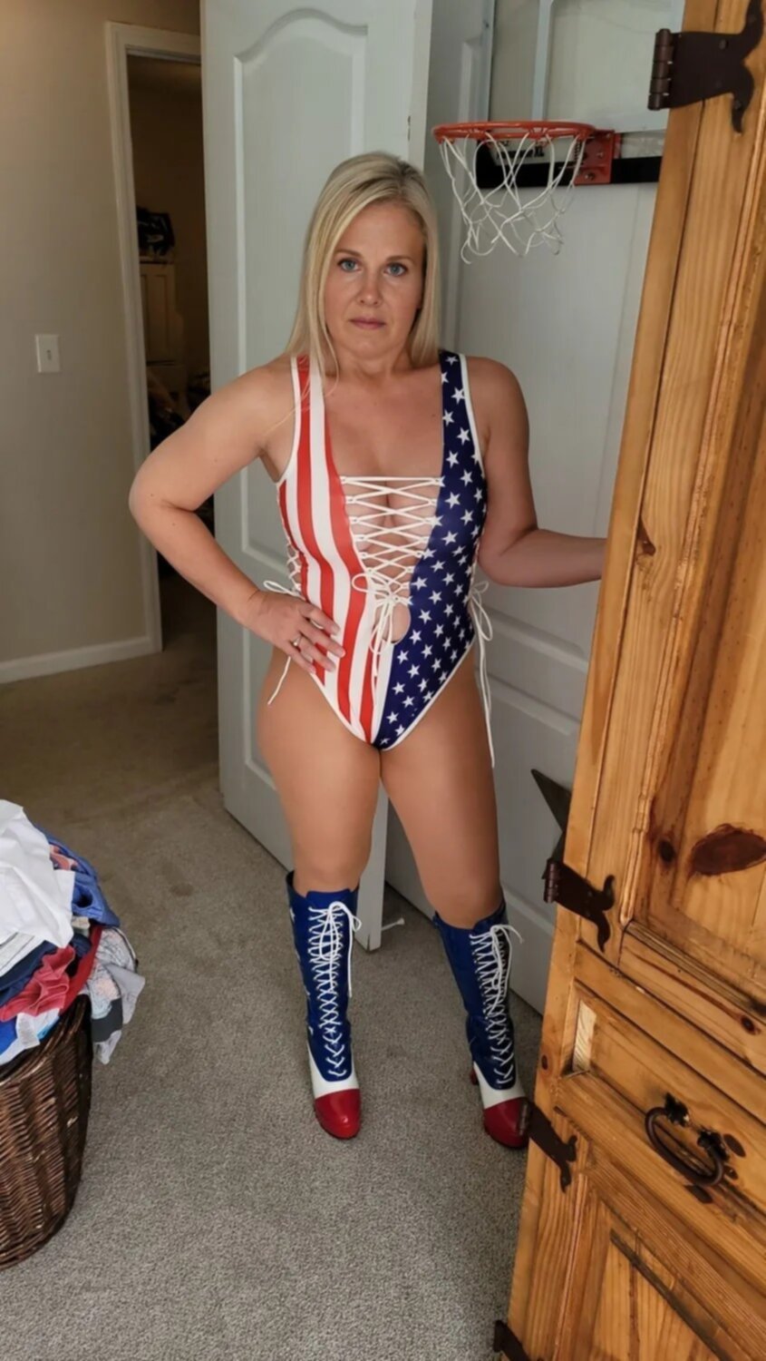 Maga Milf #dJsK6F7u