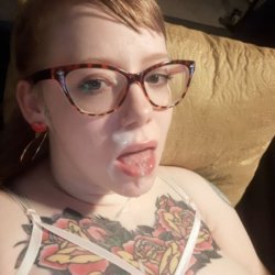 Redheaded Cumslut 🔥