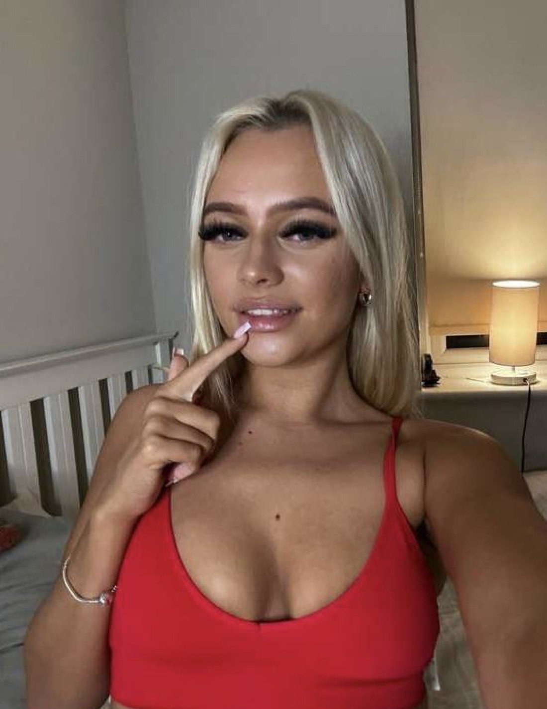 sexy blonde uk chav #e8QSNp8c