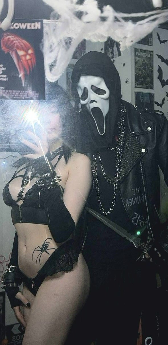 Every guy deserves a goth slut who will ruin his life and drain him dry #EGqbxaXi