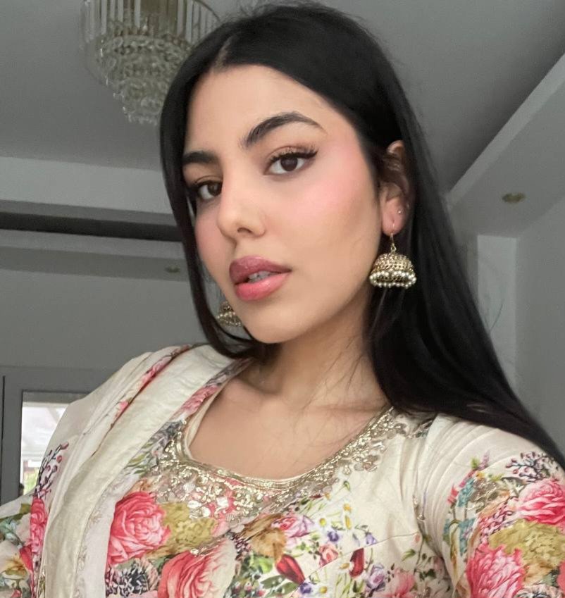 Busty Hijab Slut #eJlIPeJU