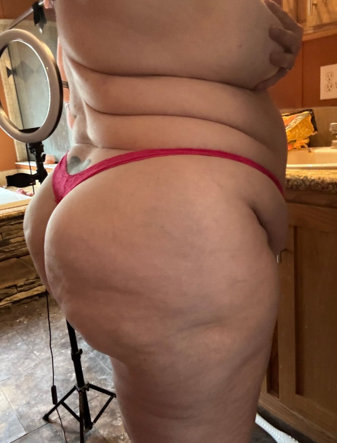 Latina Gilf #EkGhuYrG