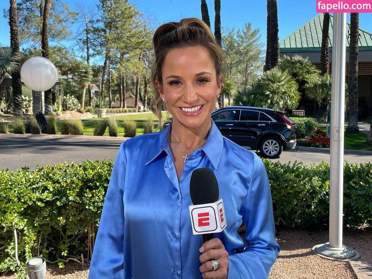 Dianna Russini #EKR1ZCq4