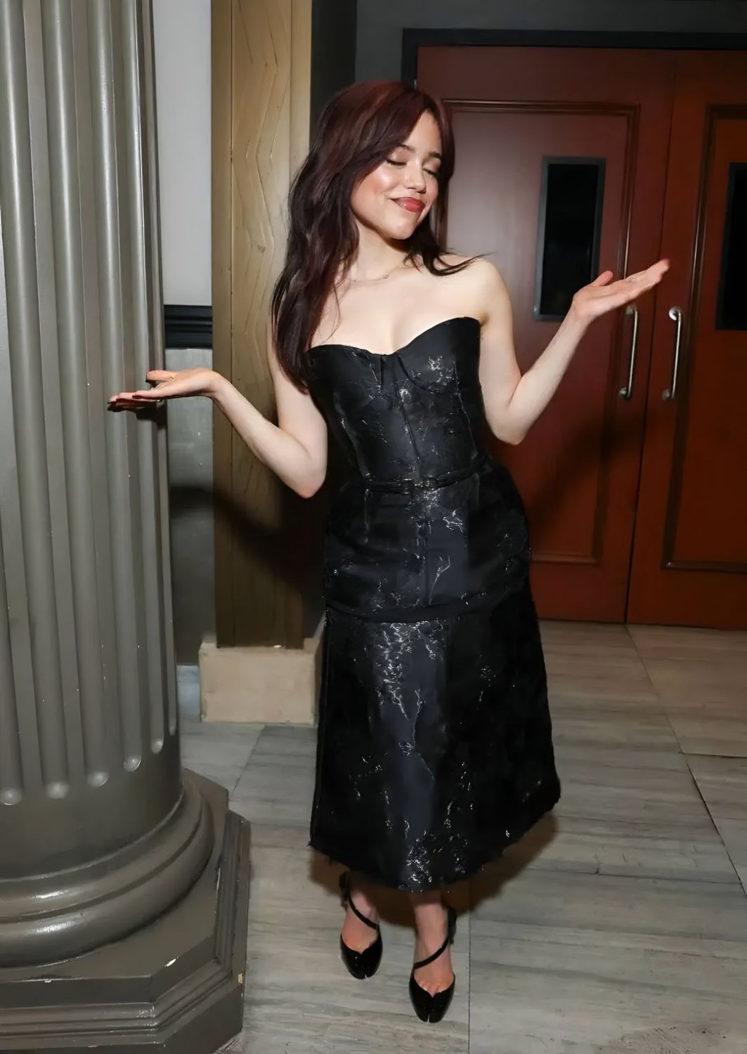 Jenna Ortega gorgeous...new photos perfect #eNkY9Y3z