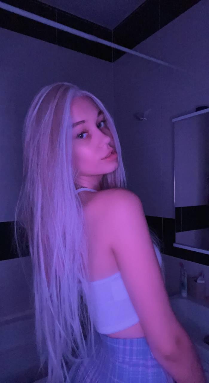 Elegant Slim Bodied Slut #ErzjmdFQ