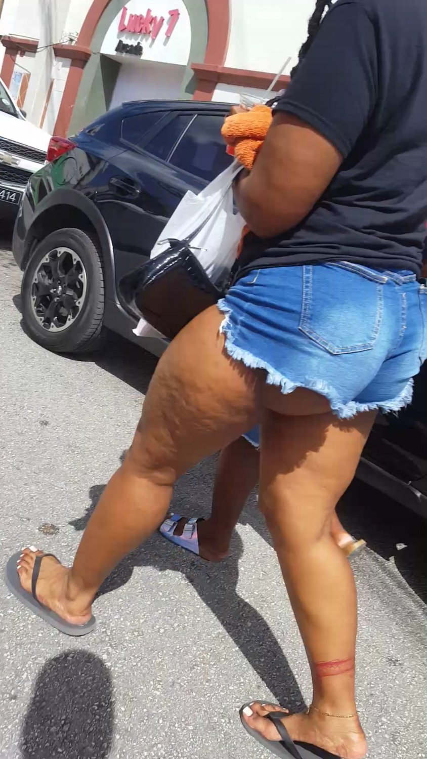 Thick Caribbean chick ass spilling out them shorts #F4PFez73