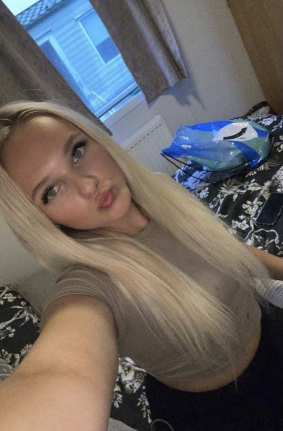 tight 18yr welsh slut #F8CIYm51