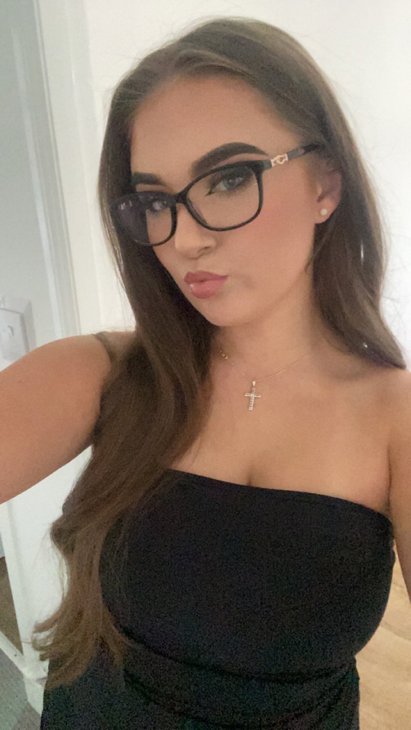 beautiful uk chav #FZZ4Nb9X