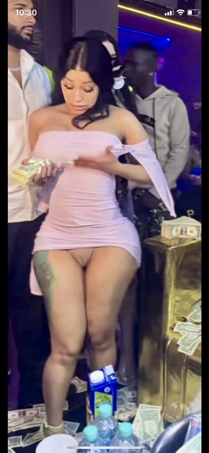 Cardi b clubbing w no bra or panties n it shows🥹🤯😳 #gHq9WhUe