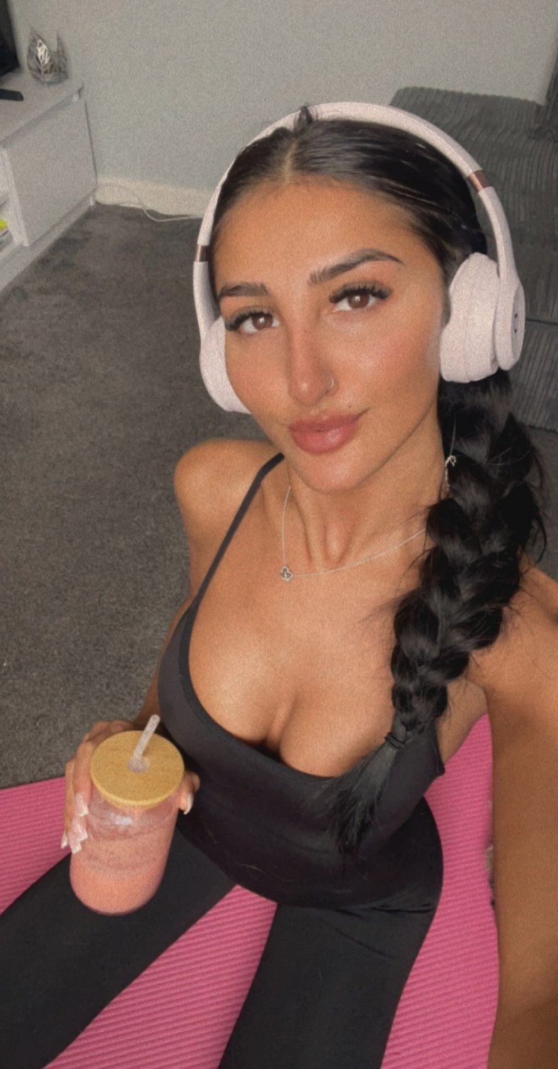 Hi, I'm looking for a yoga coach #hF0tpuf4