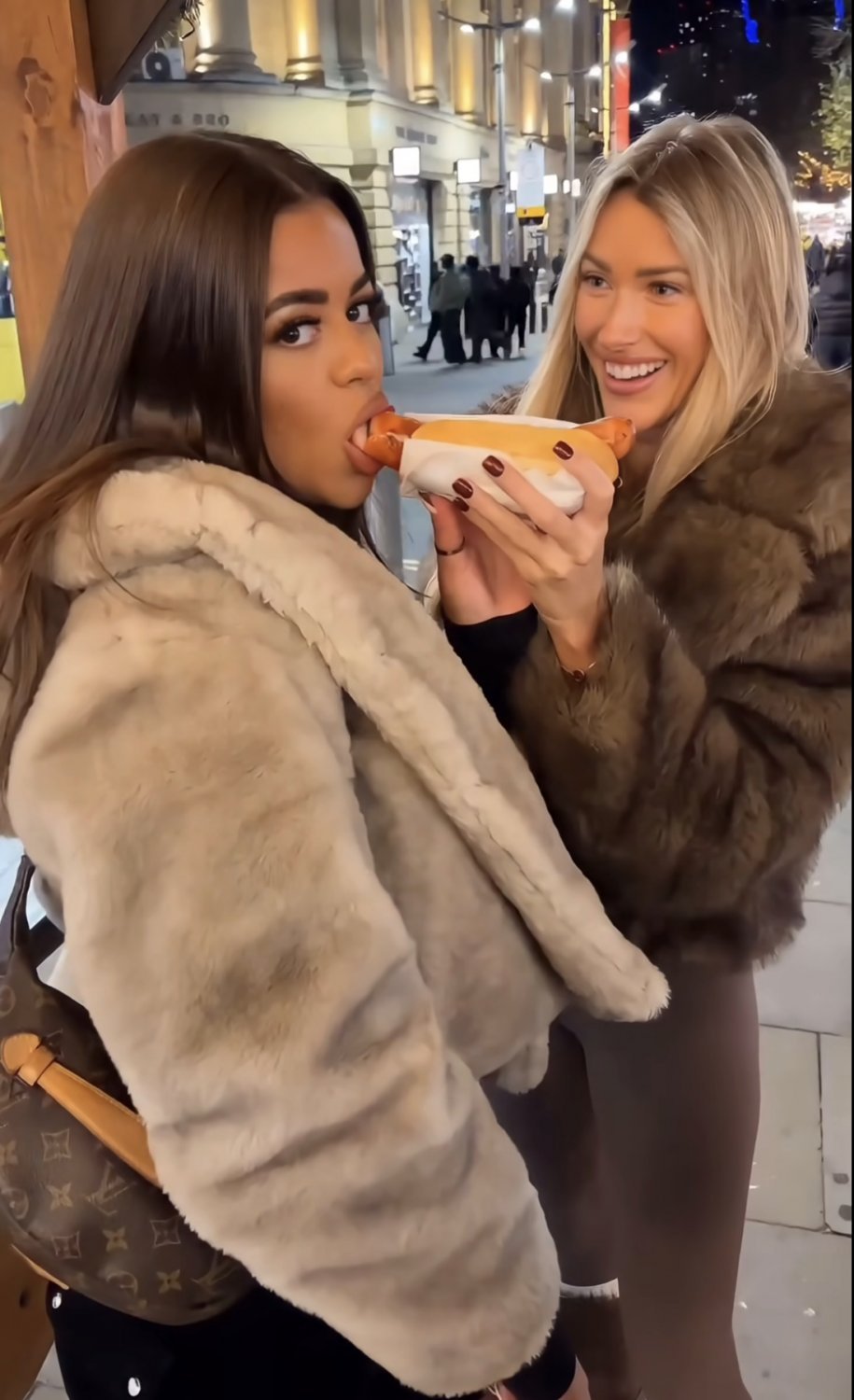 hkv5vtcn Hot as Fuck Amazing Insta Baddie Tanned Pawg Ass and BBC 💯🔥🔥😳😳✊🏾🍆💦💦 #Hkv5VTCN