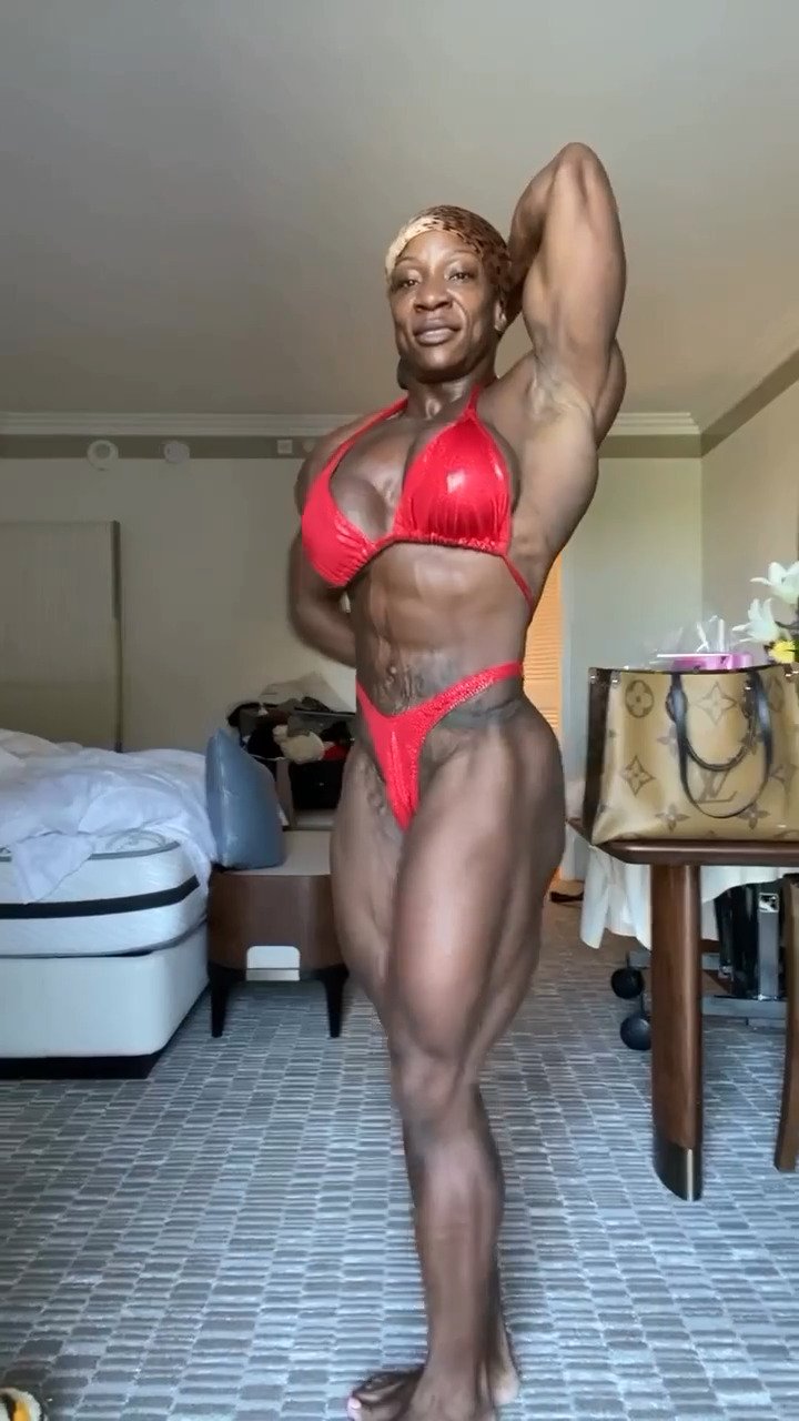 Mrs Martin, her outrageous muscular poses make the judges so hard #hMo9NuFk
