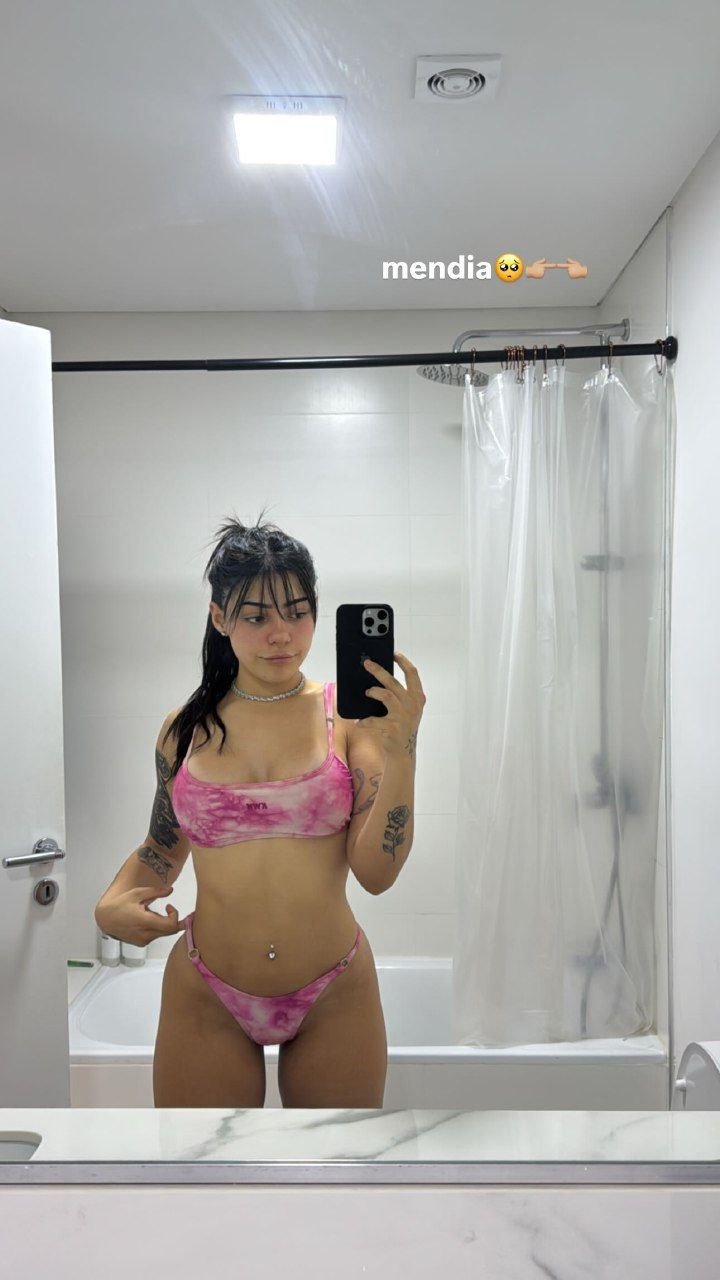 Milica perrita argentina cachonda con culote #HN8tUaQm