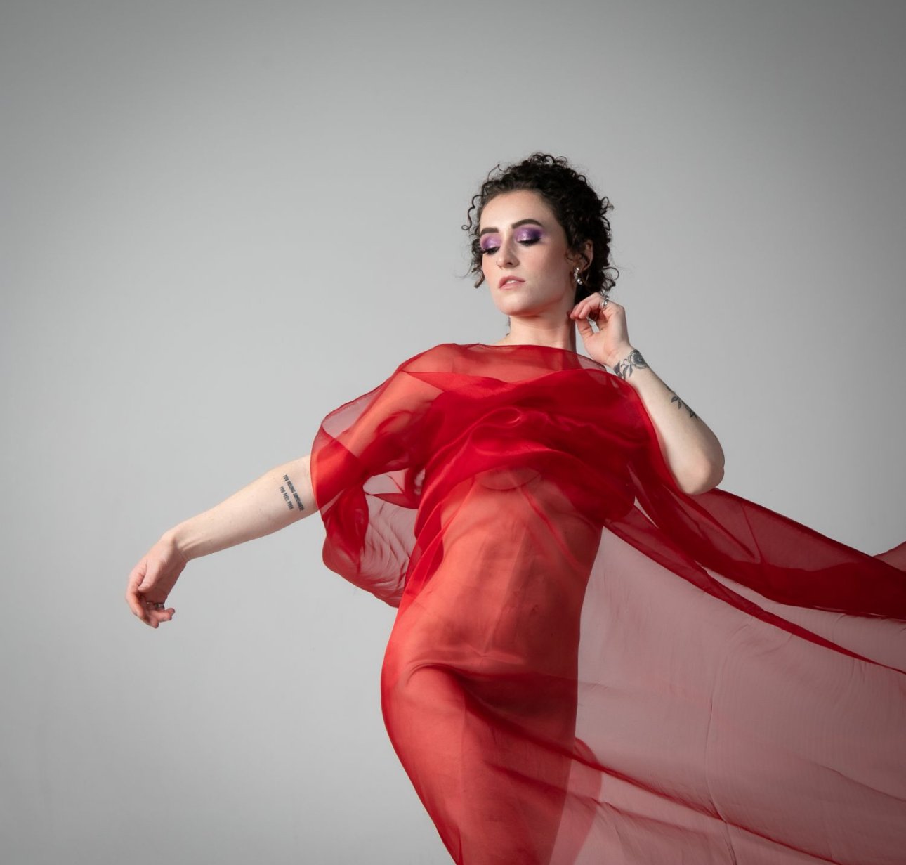 Red Boudoir #hOp8tFG9