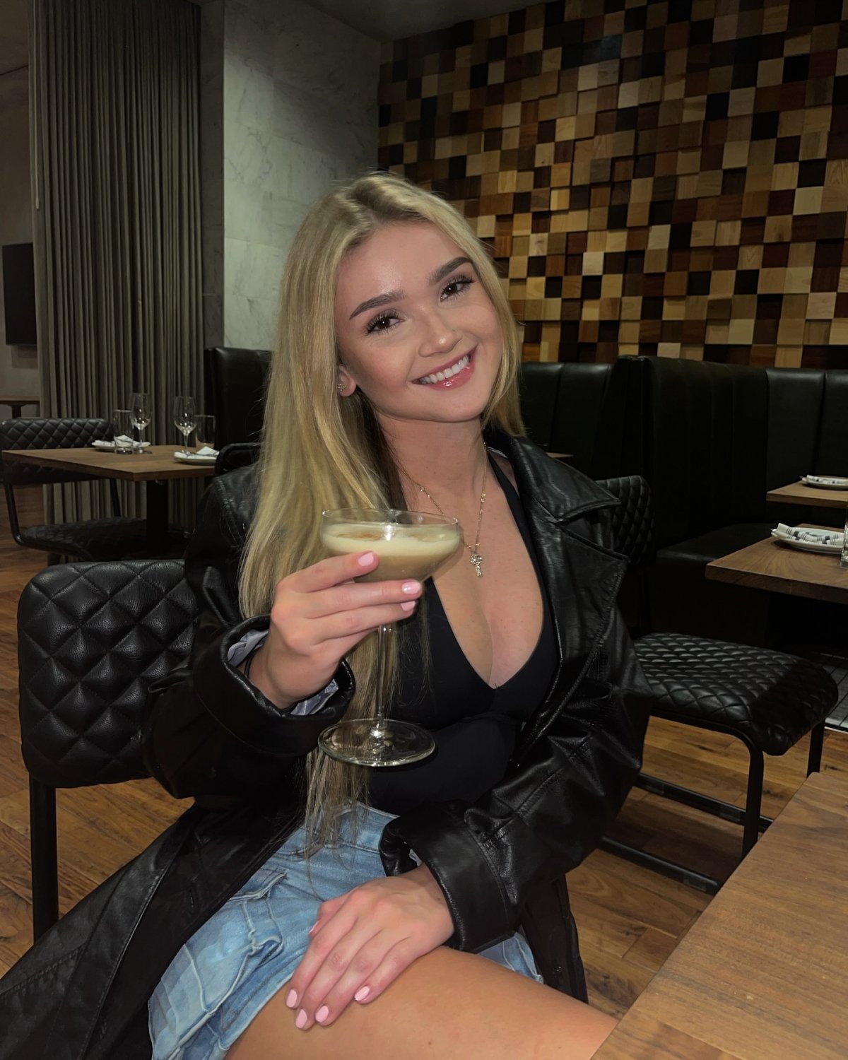 Sexy busty blonde teen Jordyn #hsvh0GgM