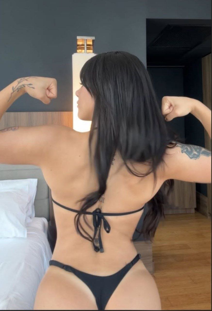 Milica perrita argentina cachonda con culote #hwJ9ikUe