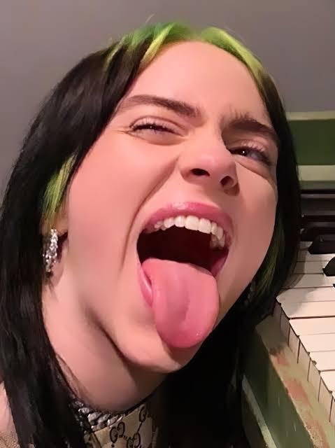 Billie Eilish New Pics and Videos #IBZ3hNeE