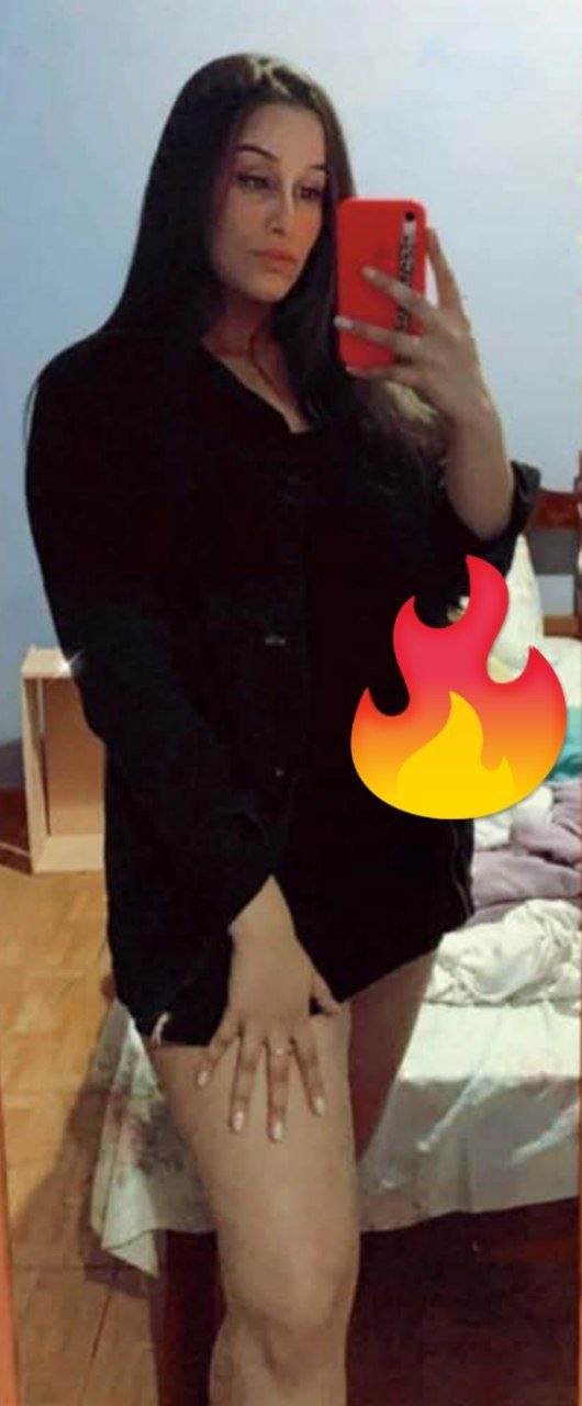 Branquinha putinha dando o cuzinho #IMc0Y9mO