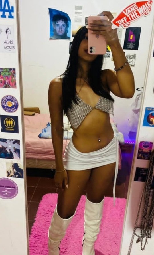 Danna #izJA5Rt2