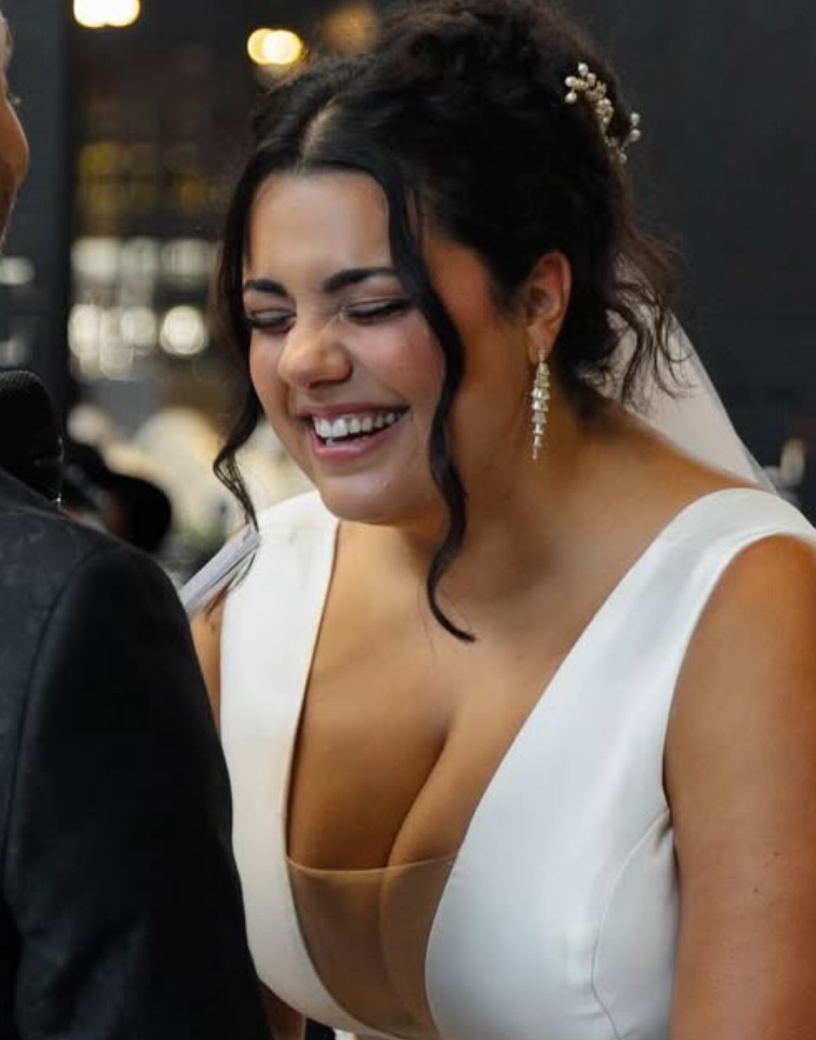 Dumb puta sluts last official day single couldn’t help but show her juicy tits #j0bh9qbW