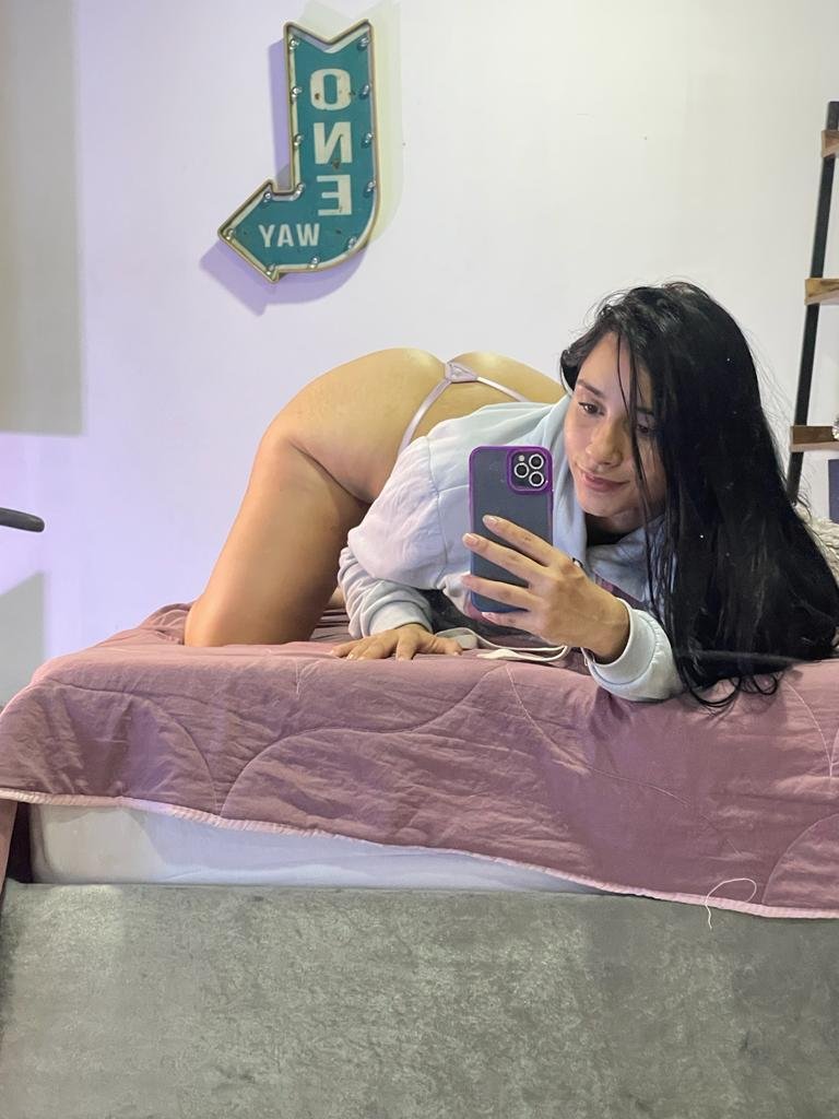 Beautiful Colombian Slut #JoJUns9R