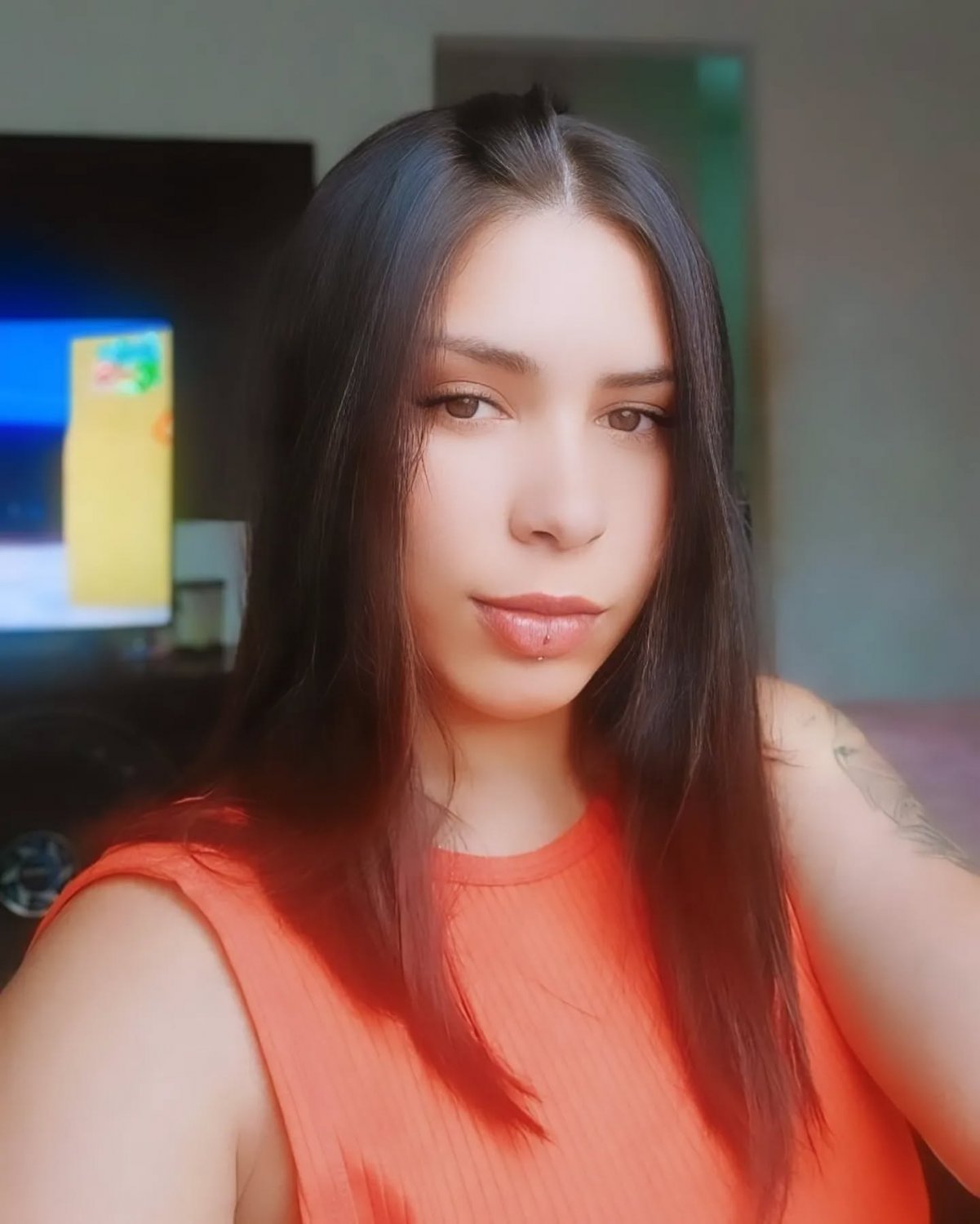 Karla Poliana #JRuzV6Fs