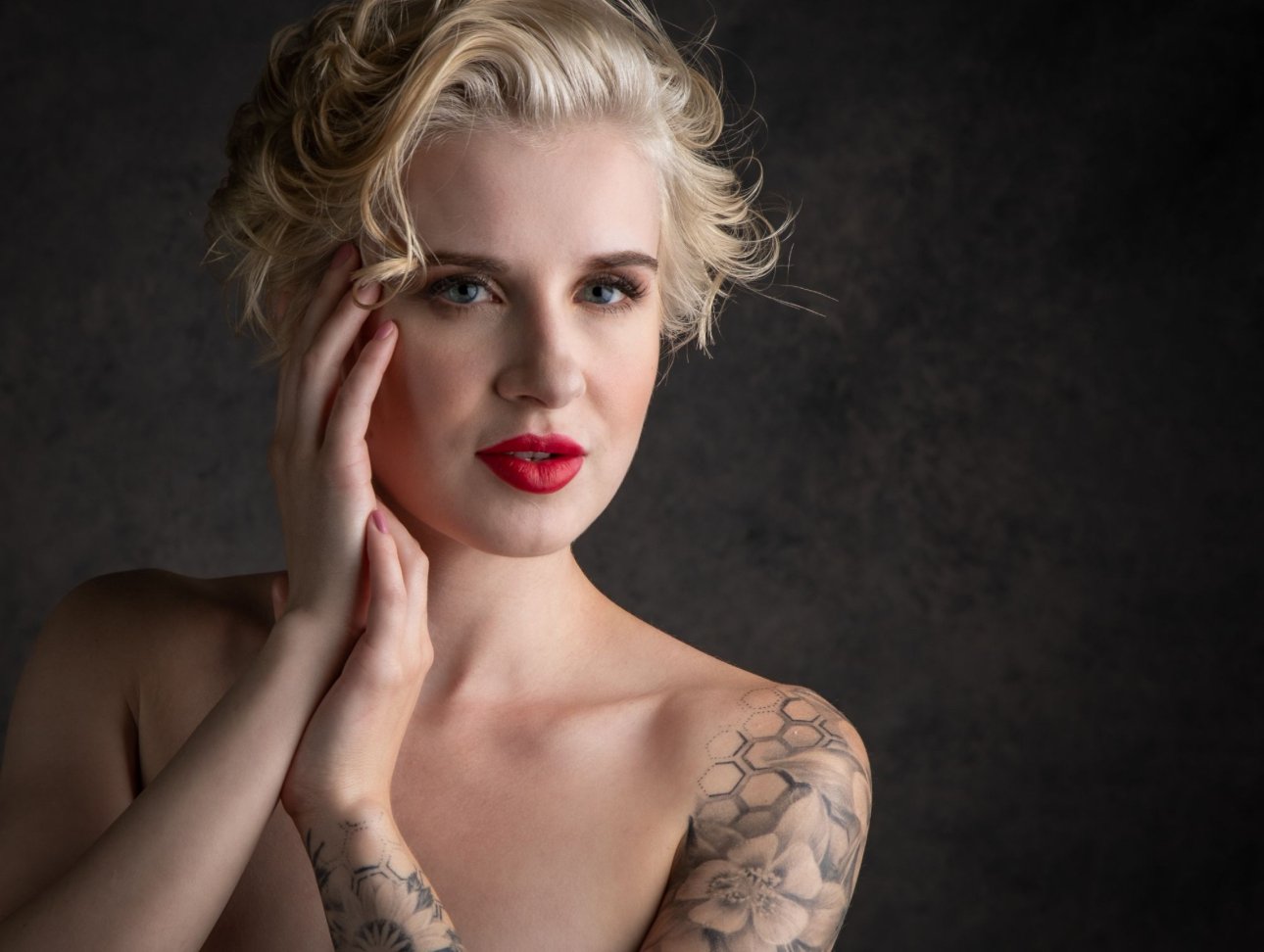 Short Hair Boudoir #KzTrpVvZ