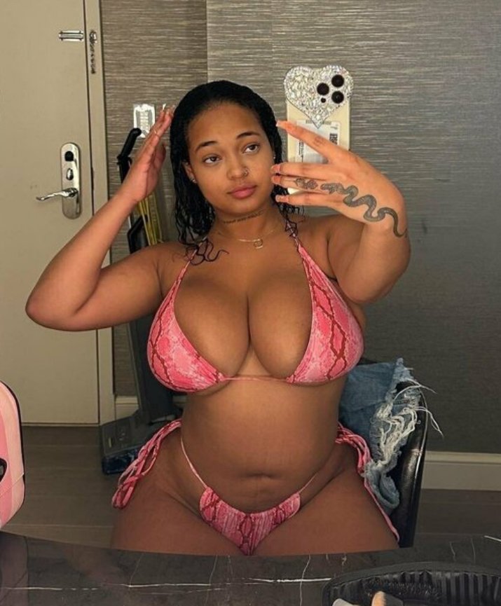 Big titty Latina #L0ZjohLt