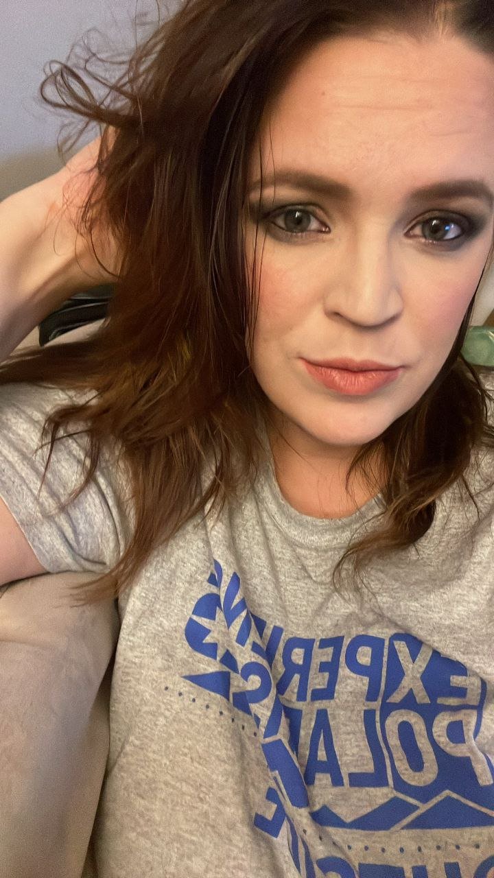 Smoking Hot Big Tits MILF #Mnvesxzb
