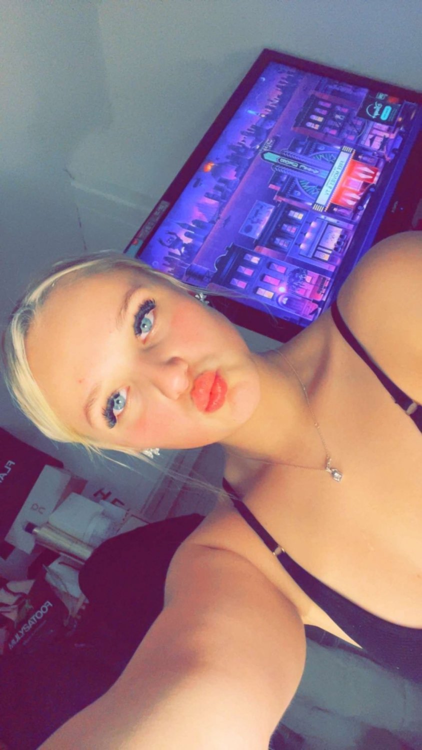 tight 18yr welsh slut #mO3etrPK