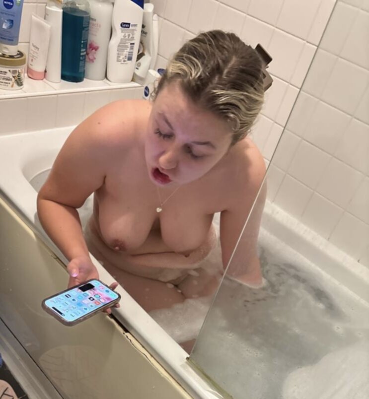 SlutArrest - Chloe, 26-year-old Slut GF from UK #neNgCQUO