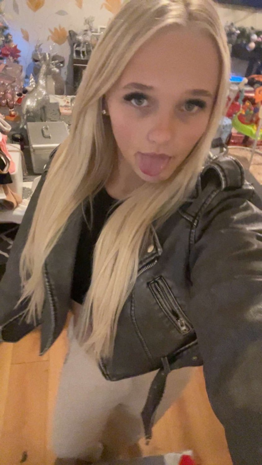 tight 18yr welsh slut #p1onWjbb