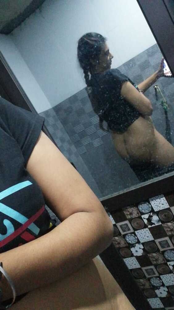 Indian Punjabi Bhabhi's big boob nudes leaked #pFJjfvKm