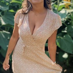 Posted this slut for 3 days in a row…should I keep the streak going ?