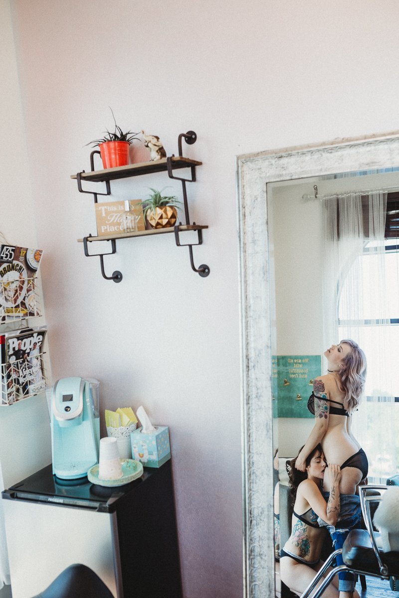 Find me this salon! Boudoir #pq7gEwHI