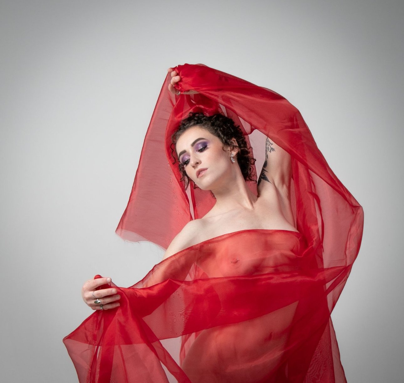 Red Boudoir #pth8Ge0q