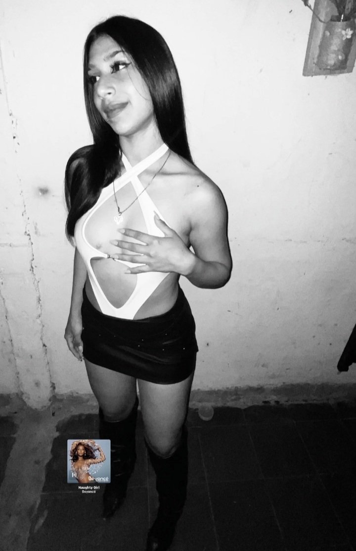 Danna #QkIJtEZM