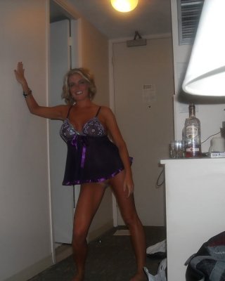 Milf spreading her cunt #qP34t9FN