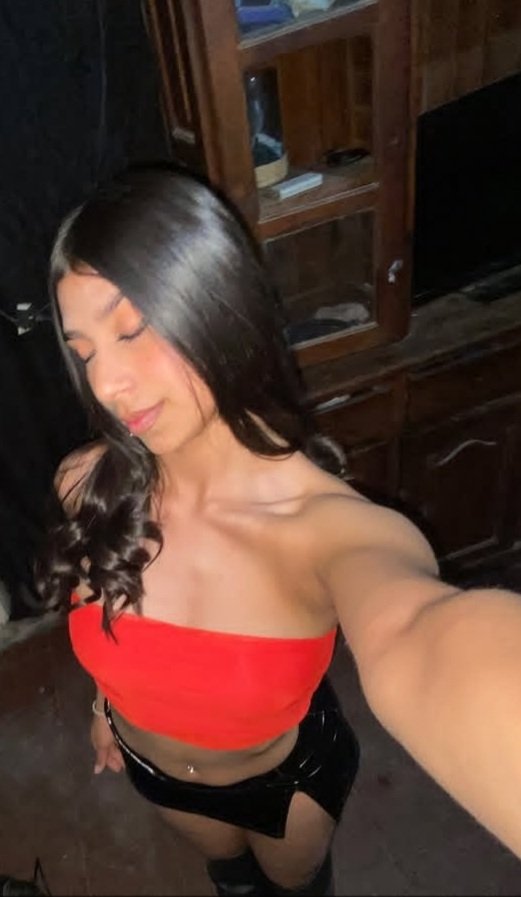 Danna #r1AyDk0m