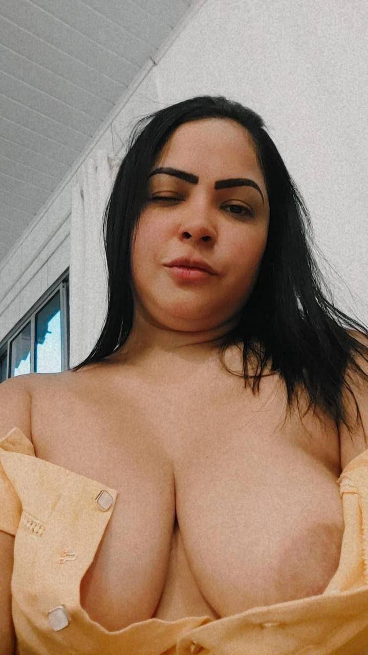 Putinha peituda vazada #Rl0PZeYb