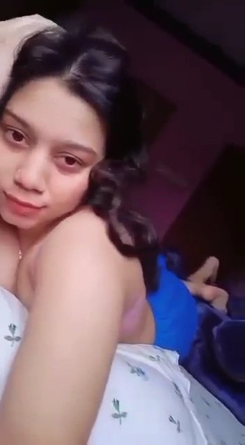 Indian teen girl show her ass #RULm3Jr3
