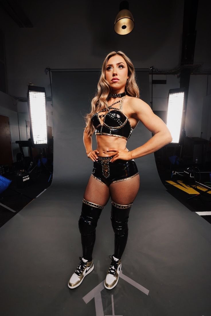 WWE Adriana Rizzo #RWTuNwzf
