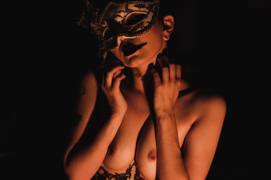 Masked Boudoir #syf1kjCq