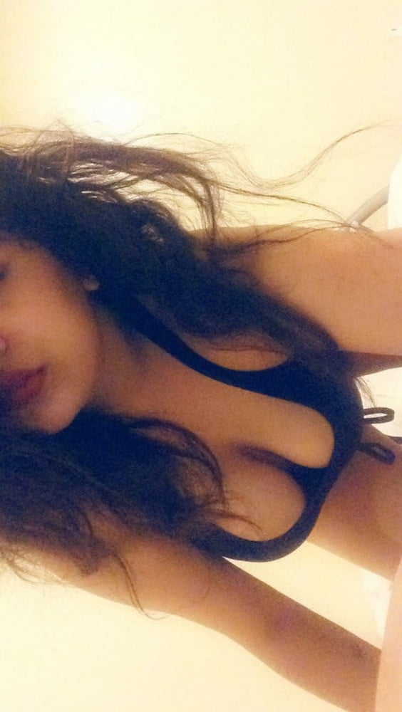 British NRI #punjabi #nri Leaks full zip album by hacker... On iCloud  #TOUTAOEd